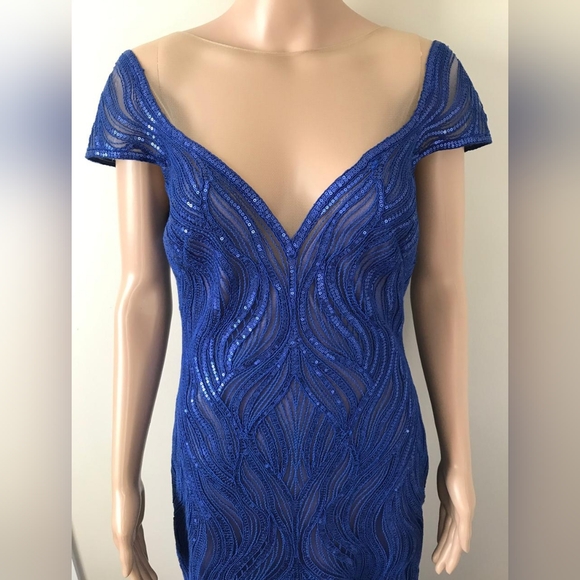 Tadashi Shoji Blue Gown - Picture 5 of 7
